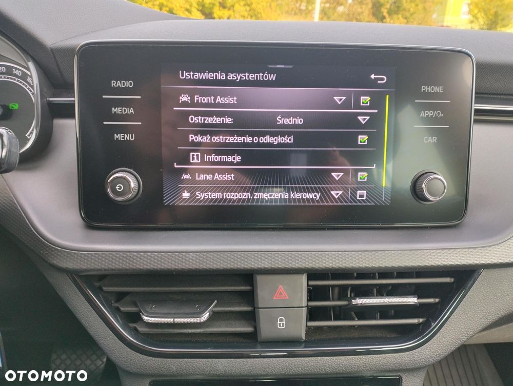 Skoda Scala 1.5 TSI Ambition DSG - 28