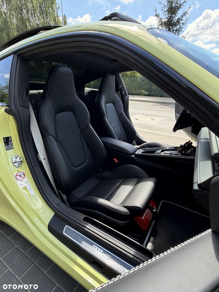 Porsche 911 Carrera PDK - 22