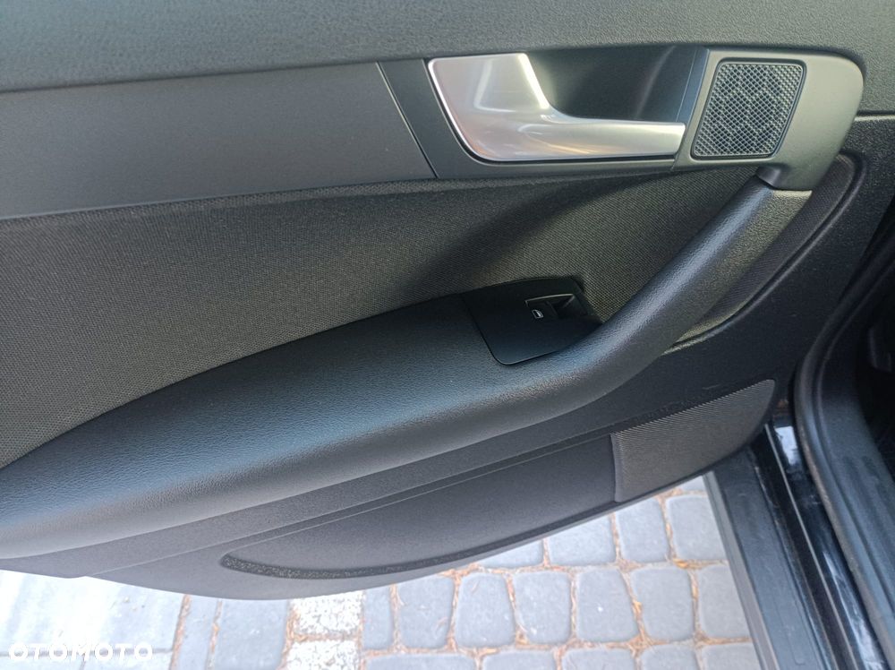 Audi A3 Sportback 1.6 TDI DPF Ambiente - 26