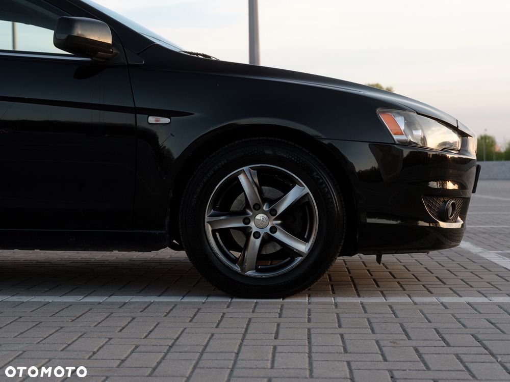 Mitsubishi Lancer 1.8 Invite - 33