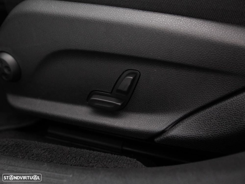 Mercedes-Benz E 300 de 9G-TRONIC - 19