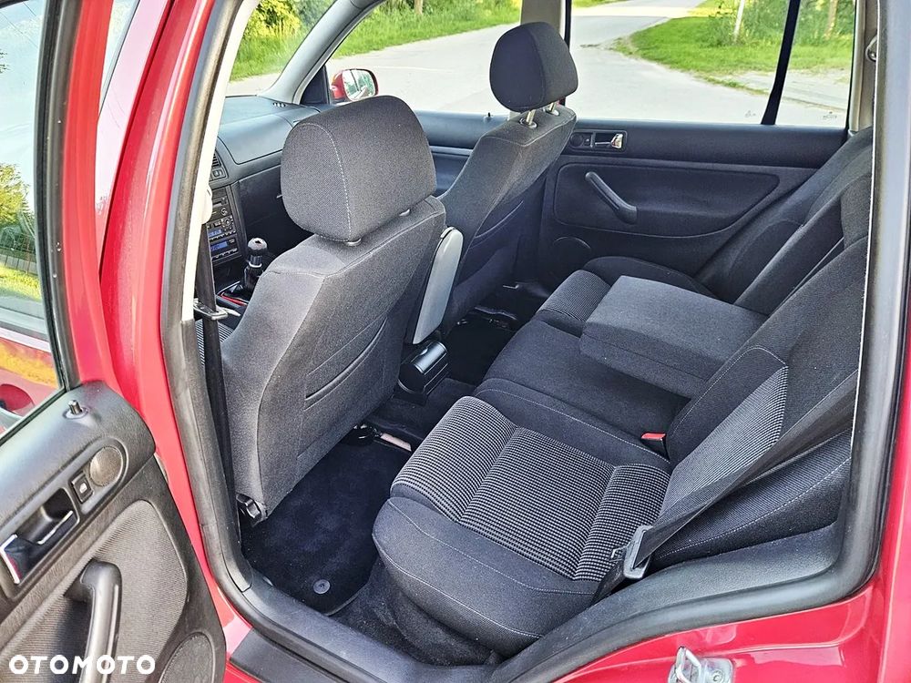 Volkswagen Golf 1.6 Trendline - 17
