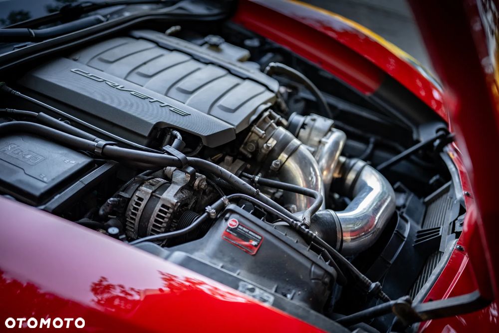 Chevrolet Corvette - 16