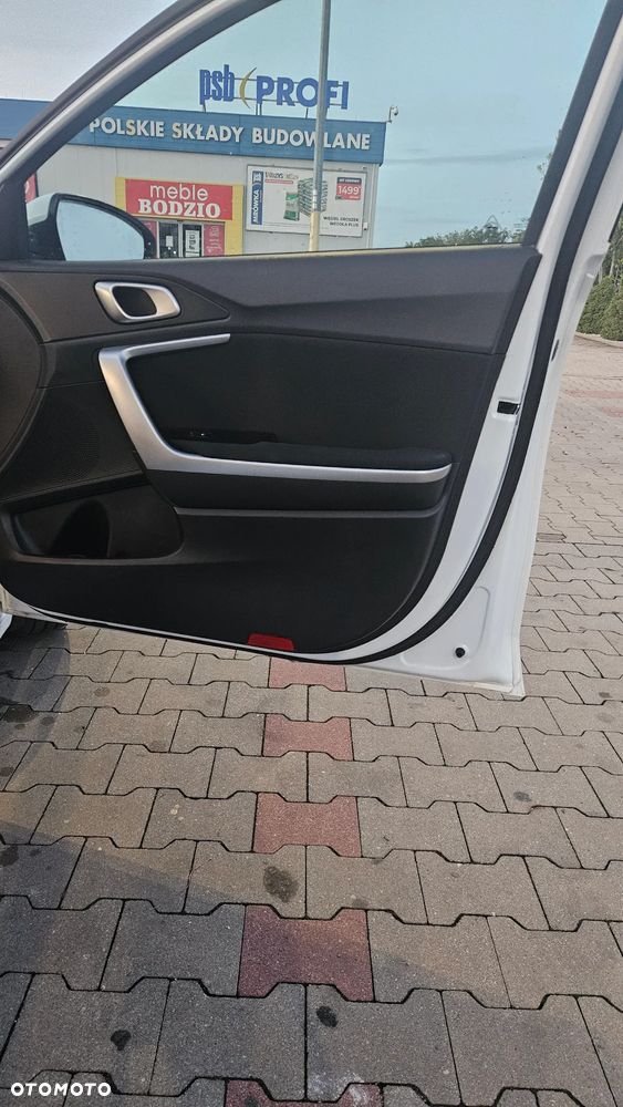 Kia Ceed 1.4 L Business Line - 26