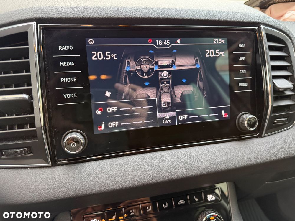 Skoda Karoq 1.0 TSI 4x2 Style DSG - 32