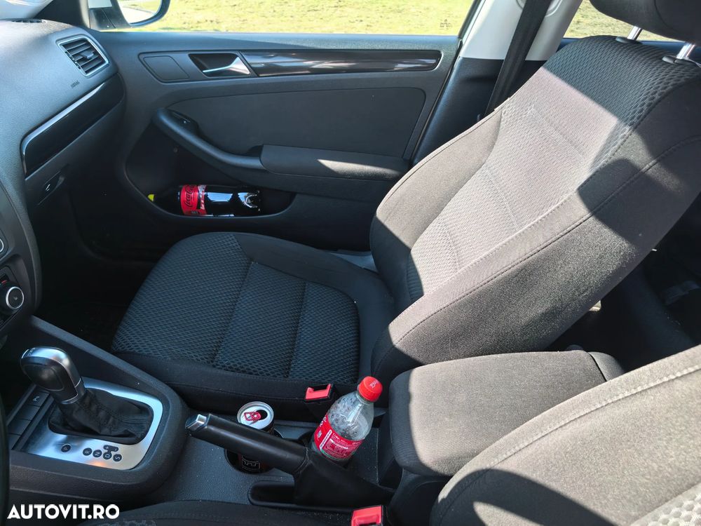 Volkswagen Jetta 1.4 TSI DSG Trendline - 3