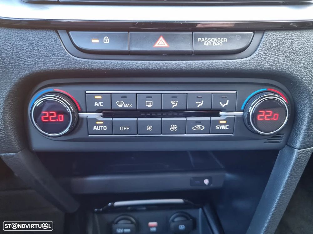 Kia XCeed 1.4 T-GDI Tech - 16