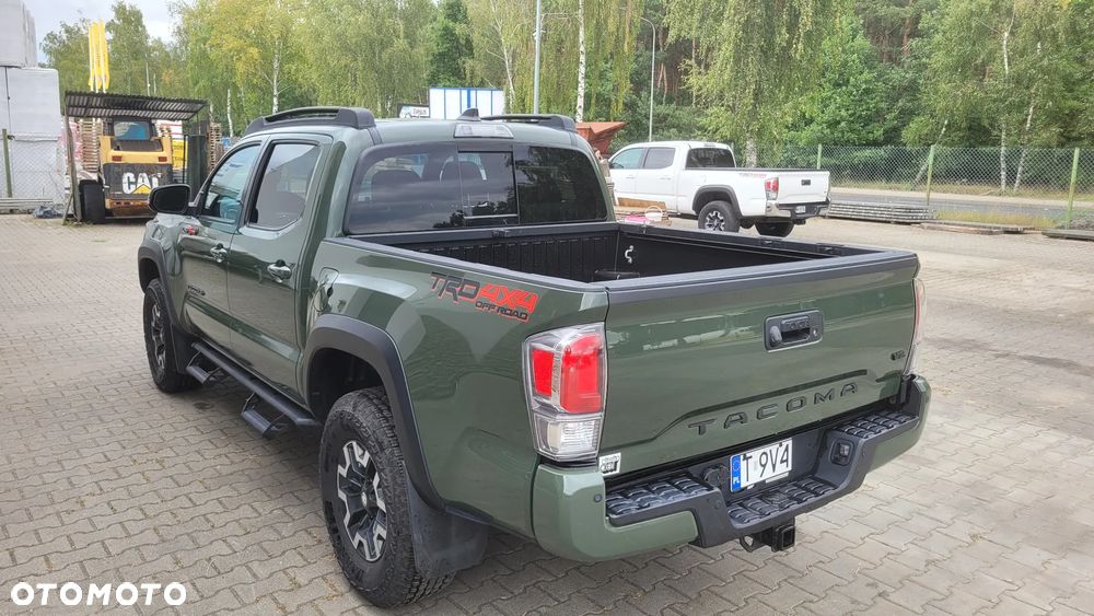 Toyota Tacoma - 3