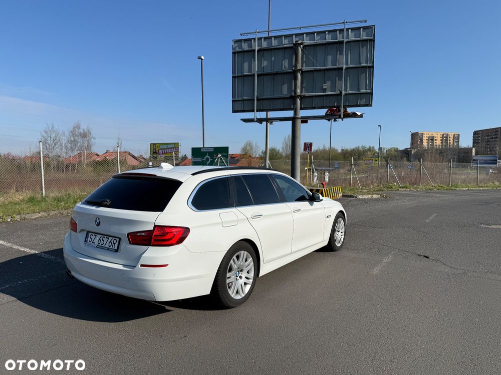 BMW Seria 5 525d - 5