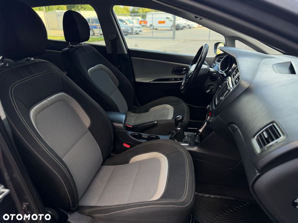 Kia Ceed 1.6 CRDi XL - 22