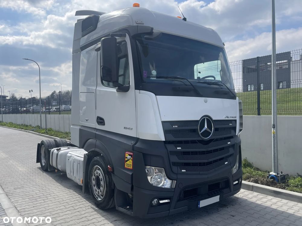 Mercedes-Benz Actros - 5