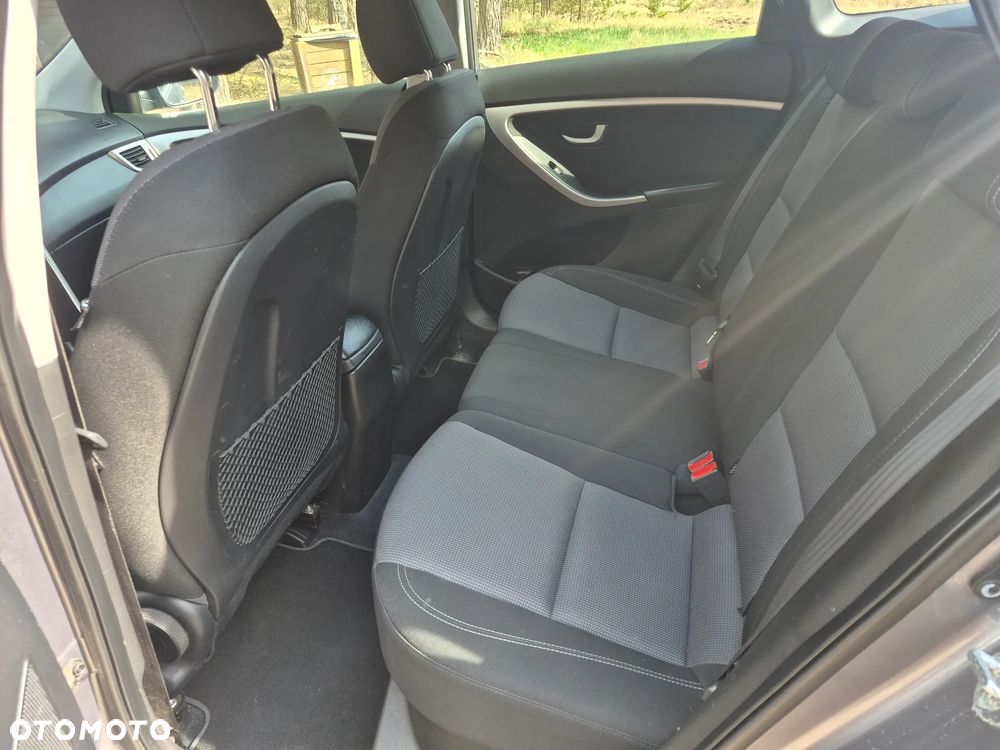 Hyundai i30 i30cw 1.4 CRDi Advantage - 27