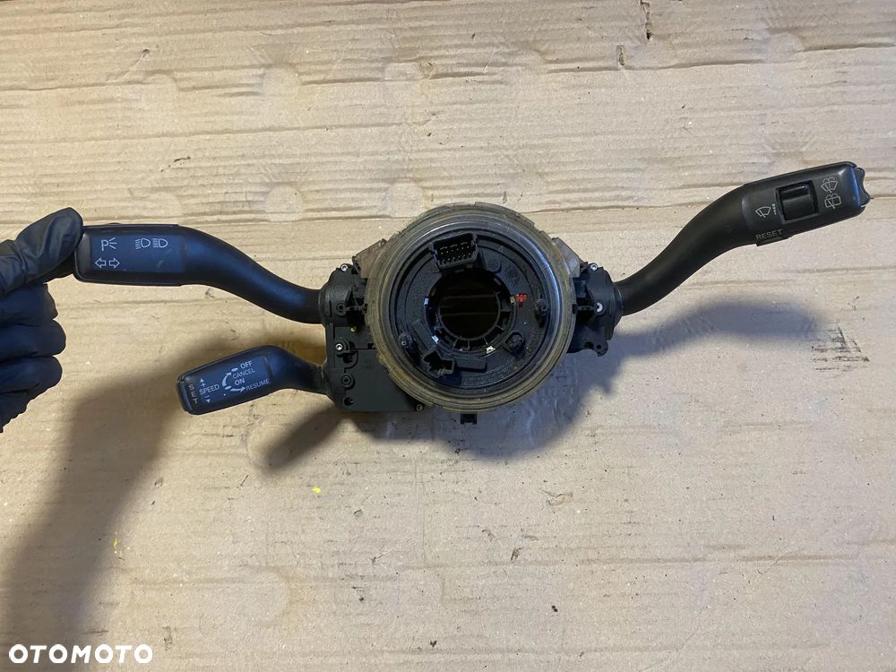 Przełącznik zespolony taśma Audi 8E0953549Q OE - 1