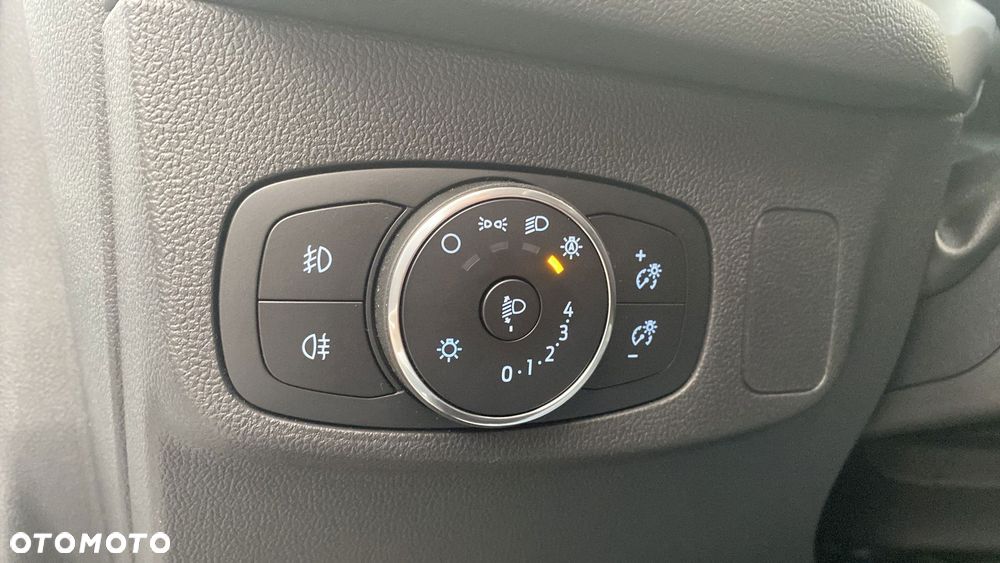 Ford Focus 1.0 EcoBoost mHEV Titanium X - 28