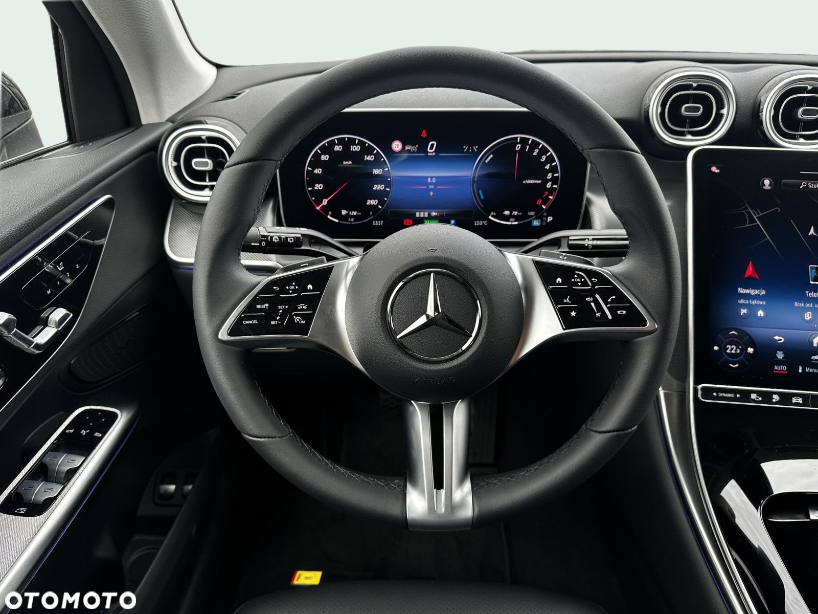 Mercedes-Benz GLC - 11