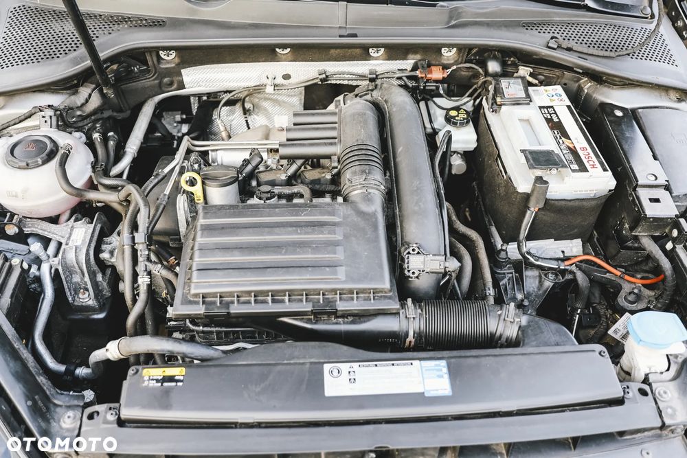 Volkswagen Golf 1.4 TSI BMT Highline - 33