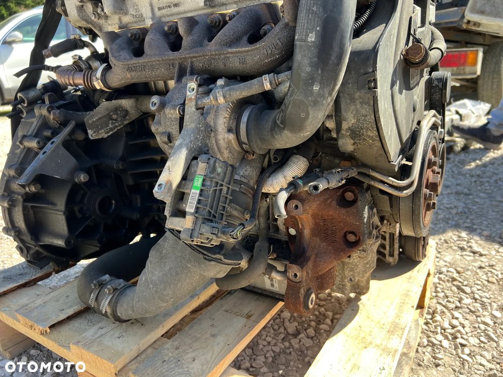 SILNIK VOLVO V70 S80 XC70 2.4 D5 KOMPLETNY D5244T - 8