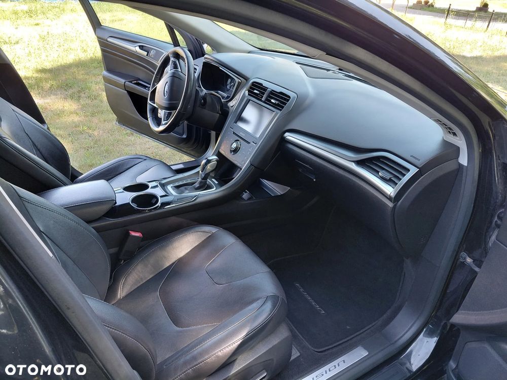 Ford Mondeo 2.0 EcoBoost Titanium - 9