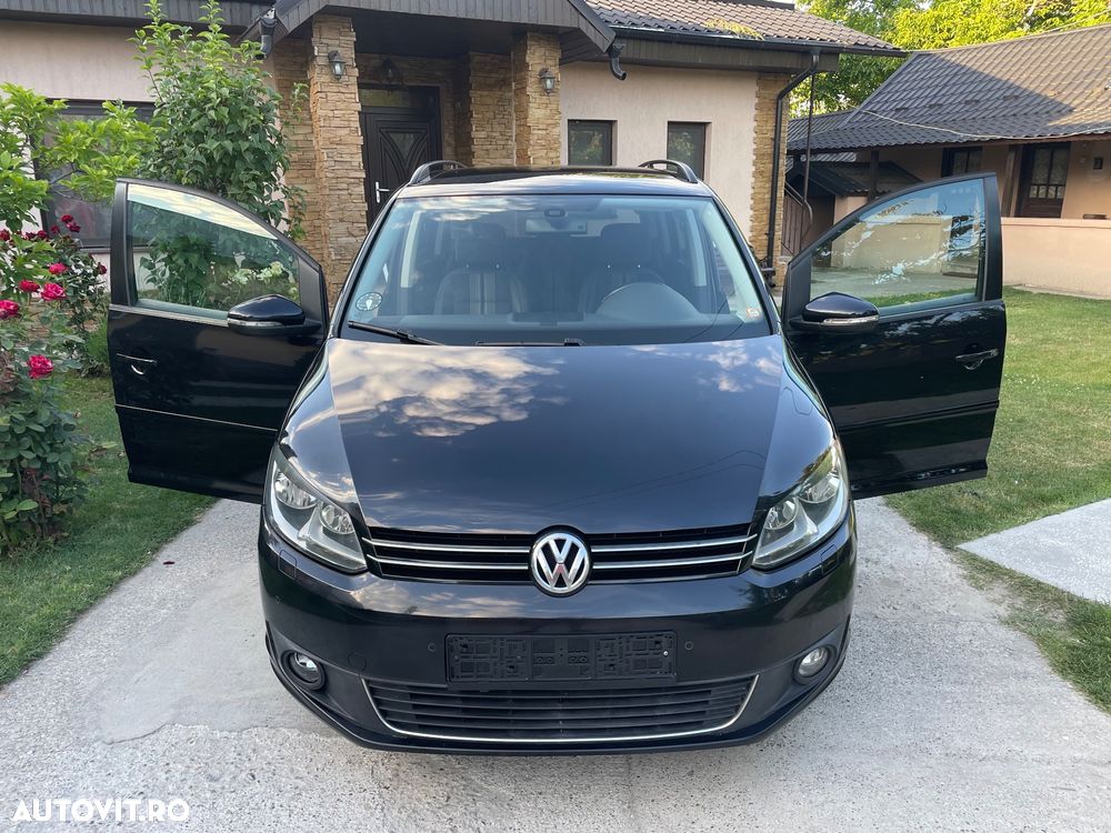 Volkswagen Touran - 11