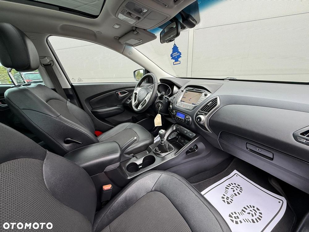 Hyundai ix35 1.7 CRDi 2WD Fifa World Cup Edition - 10