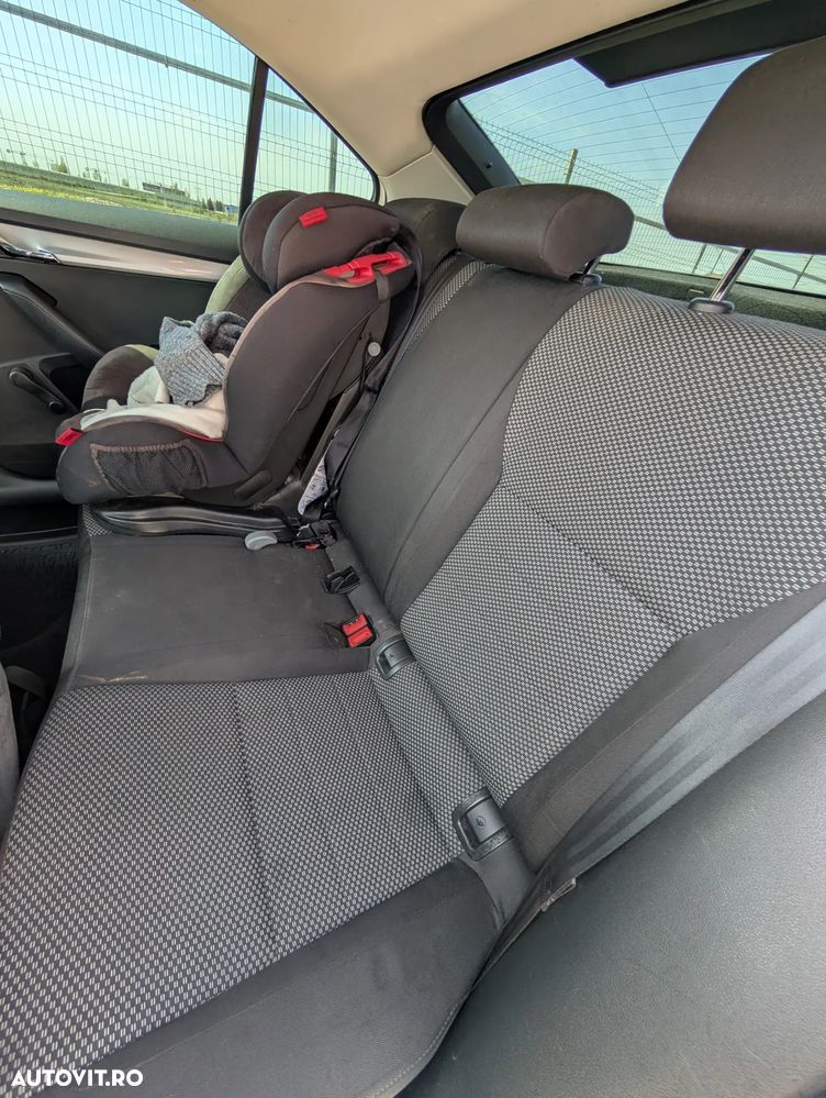 Skoda Octavia 2.0 TDI STYLE - 11