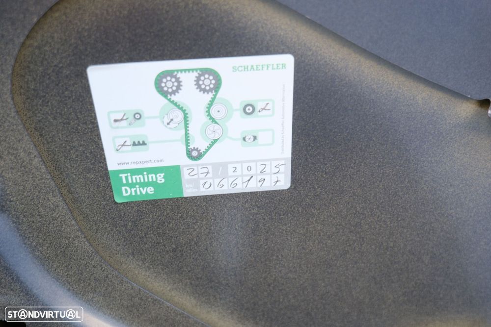 Citroën C3 1.2 PureTech Shine - 33