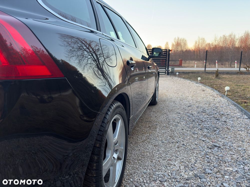 Volvo V60 - 11