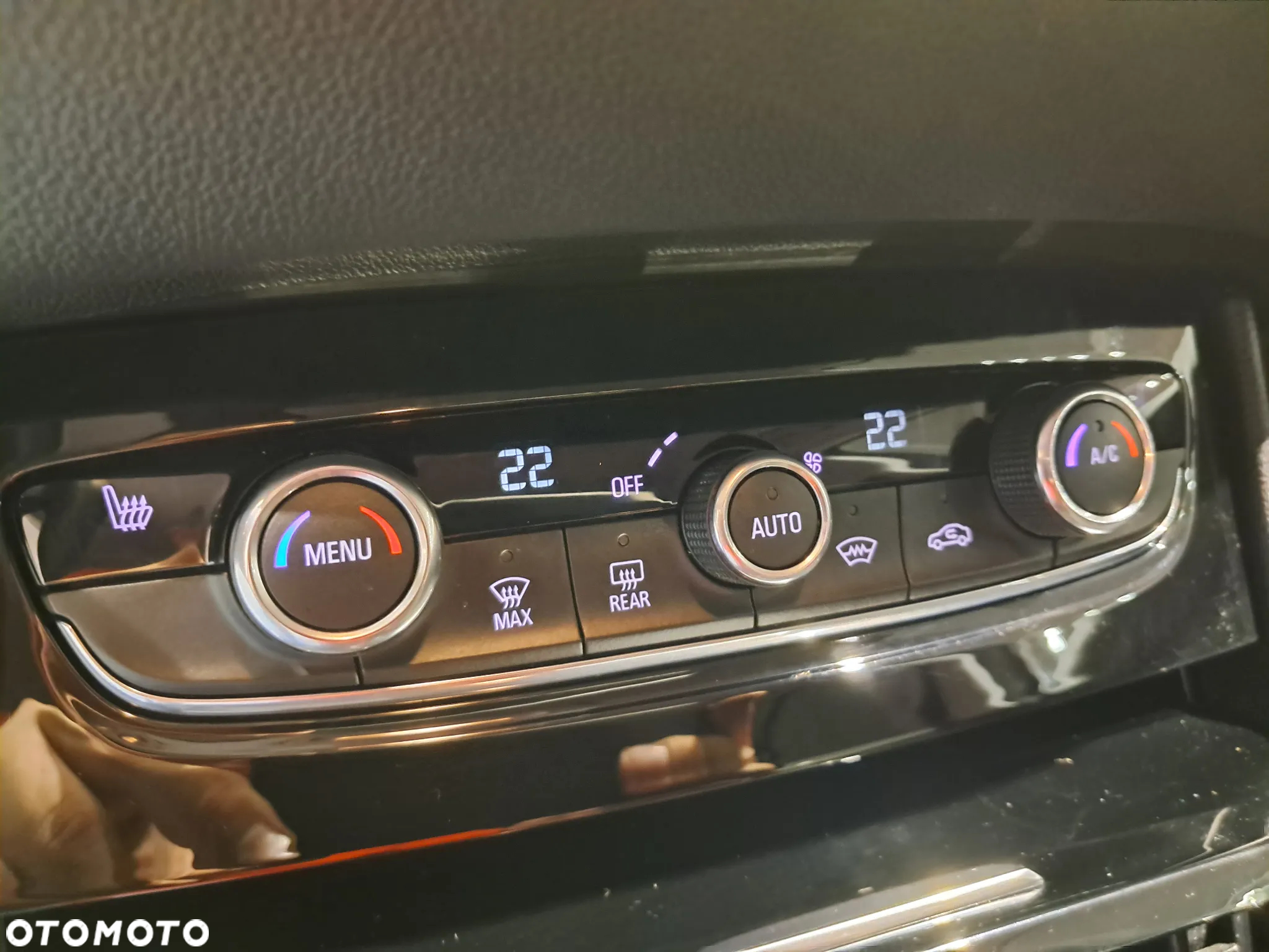 Opel Grandland X 1.2 T GPF Enjoy S&S - 18