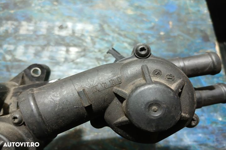 Carcasa termostat 03C121026AF 03C121111AB 03C121121D 03C121118D 03C12 - 6