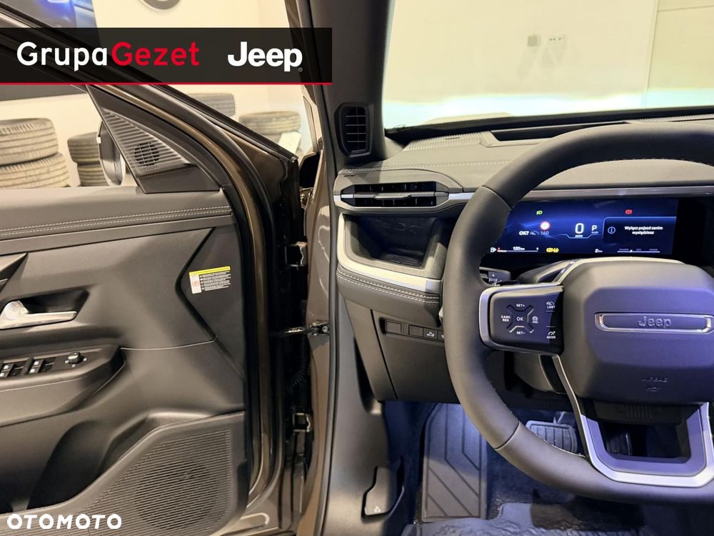 Jeep Compass - 10