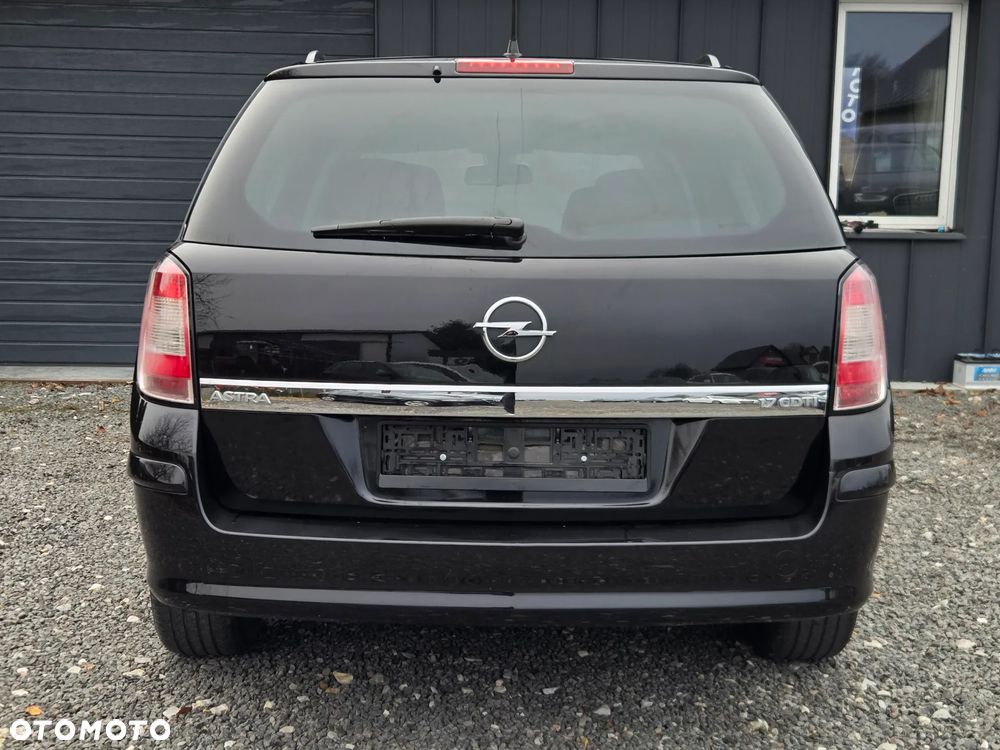 Opel Astra 1.7 CDTI DPF - 10