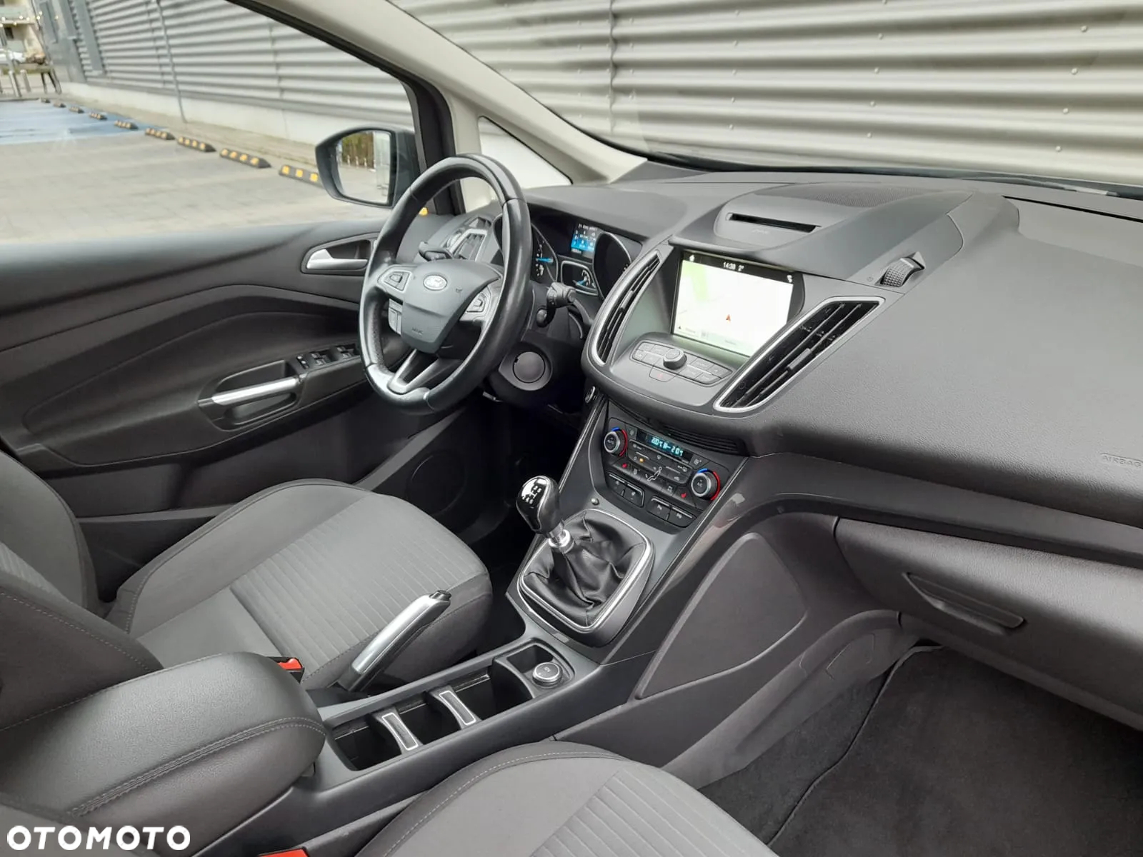 Ford Grand C-MAX Gr 1.5 TDCi Titanium - 26
