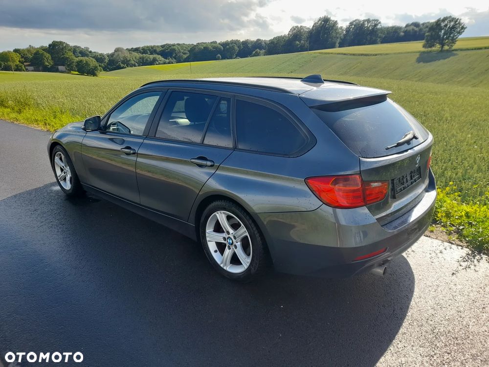 BMW Seria 3 320d Efficient Dynamics - 10