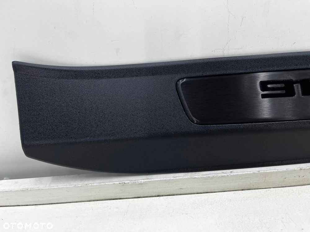 Nakładka progu Porsche 911 992 Targa 4 GTS 19r.- lewa wewnętrzna listwa progowa SATYNA oryginalna 99 - 2