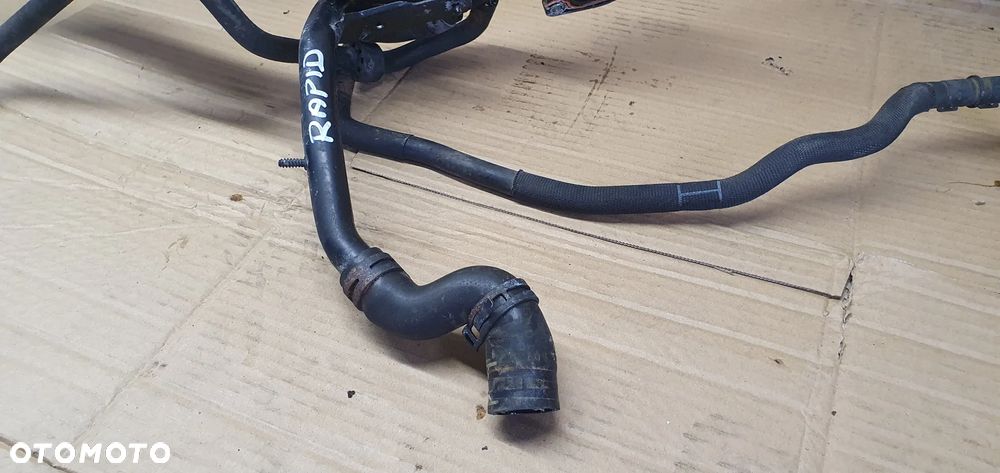 Wąż przewód wody płynu węże Skoda Rapid 1.6 TDI 6R0122101BC 03L121157AL - 4