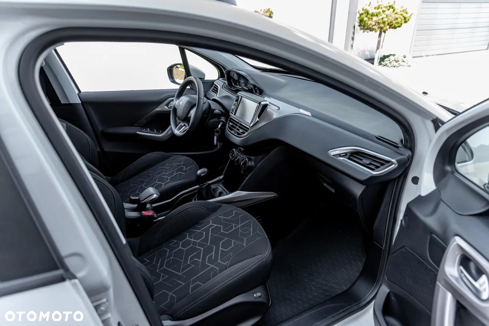 Peugeot 2008 PureTech 82 Active - 21