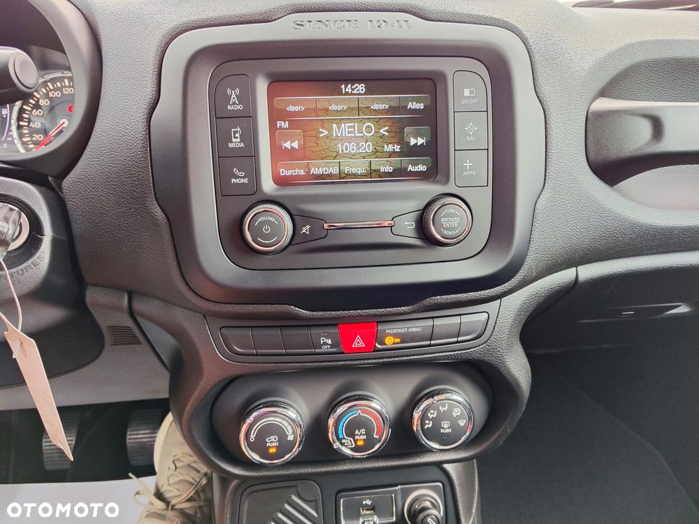 Jeep Renegade 1.4 MultiAir Night Eagle - 22