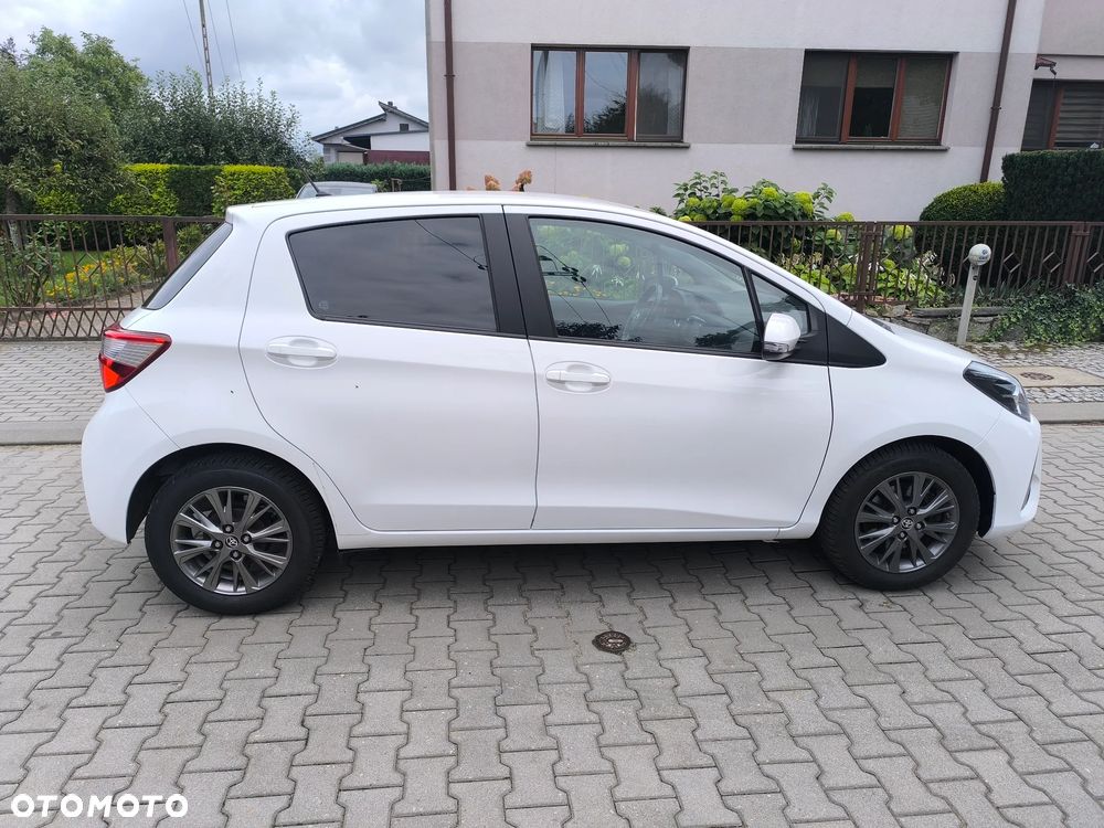 Toyota Yaris - 4