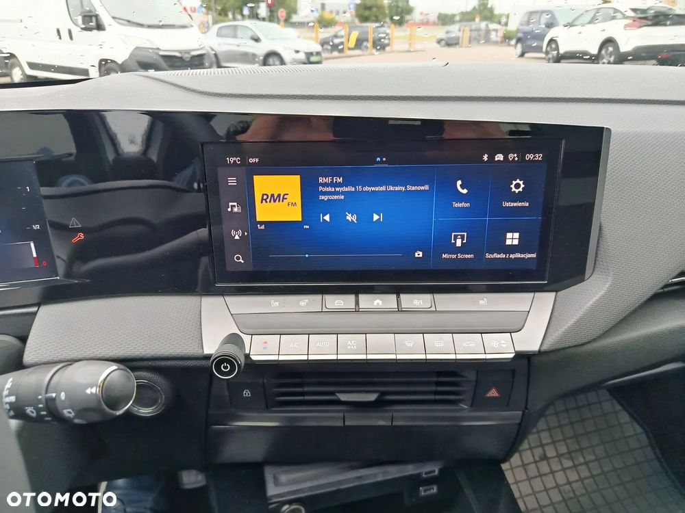 Opel Astra V 1.2 T Business Elegance S&S - 7