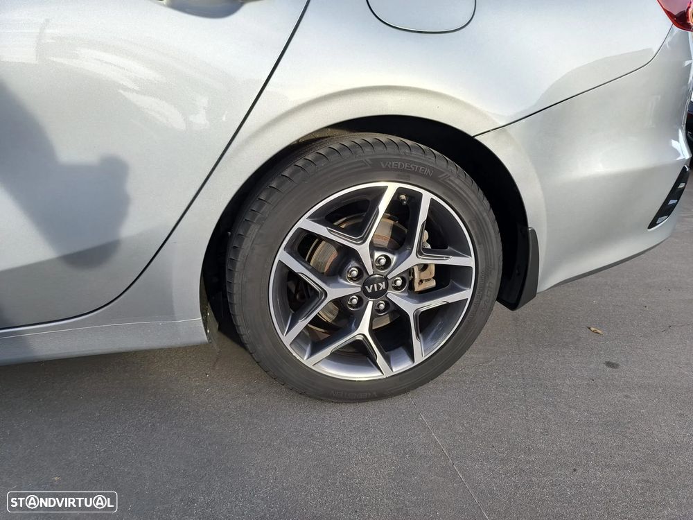 Kia Ceed 1.6 CRDi GT Line 7DCT - 18