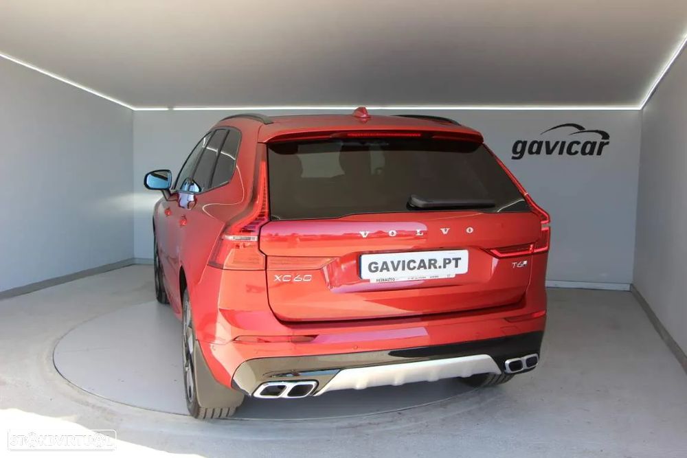 Volvo XC 60 2.0 T6 PHEV Ultra Dark AWD - 31