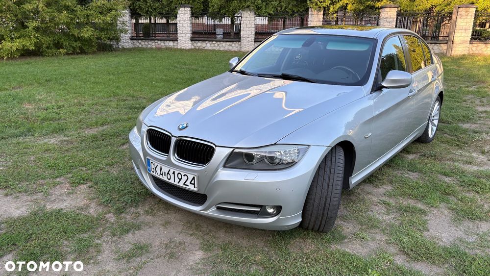 BMW Seria 3 320i - 27