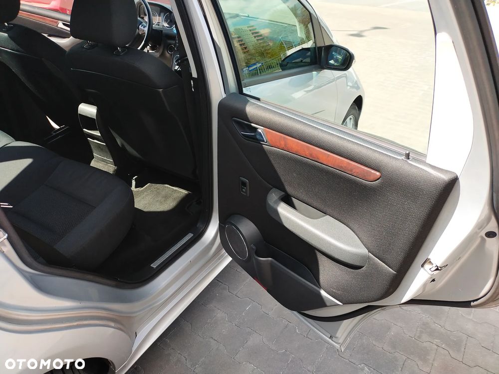 Mercedes-Benz Klasa A 180 CDI Elegance Edition 10 - 10