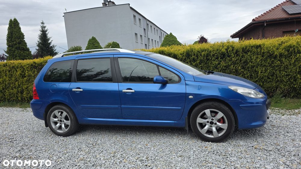 Peugeot 407 - 2