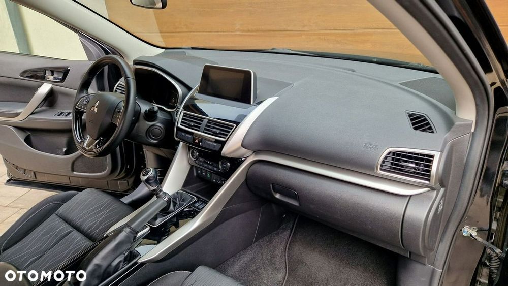 Mitsubishi Eclipse Cross - 19