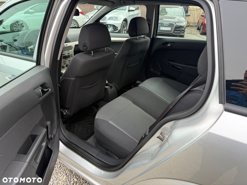 Opel Astra - 10