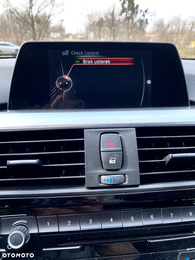 BMW Seria 3 325d DPF Edition Sport - 20