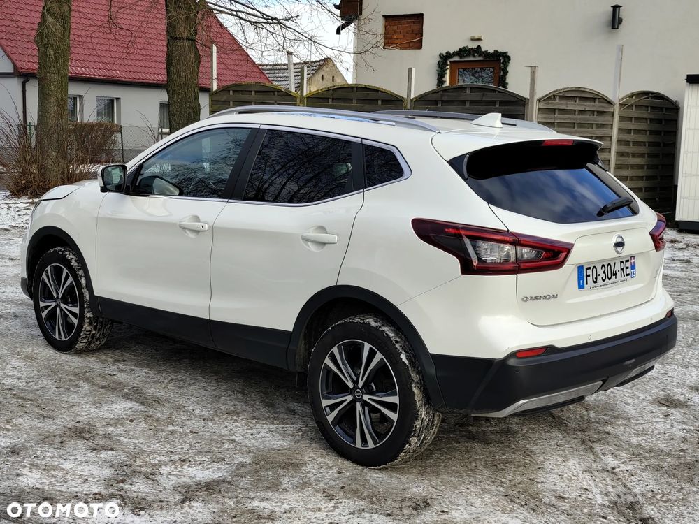 Nissan Qashqai 1.5 dCi TEKNA - 2