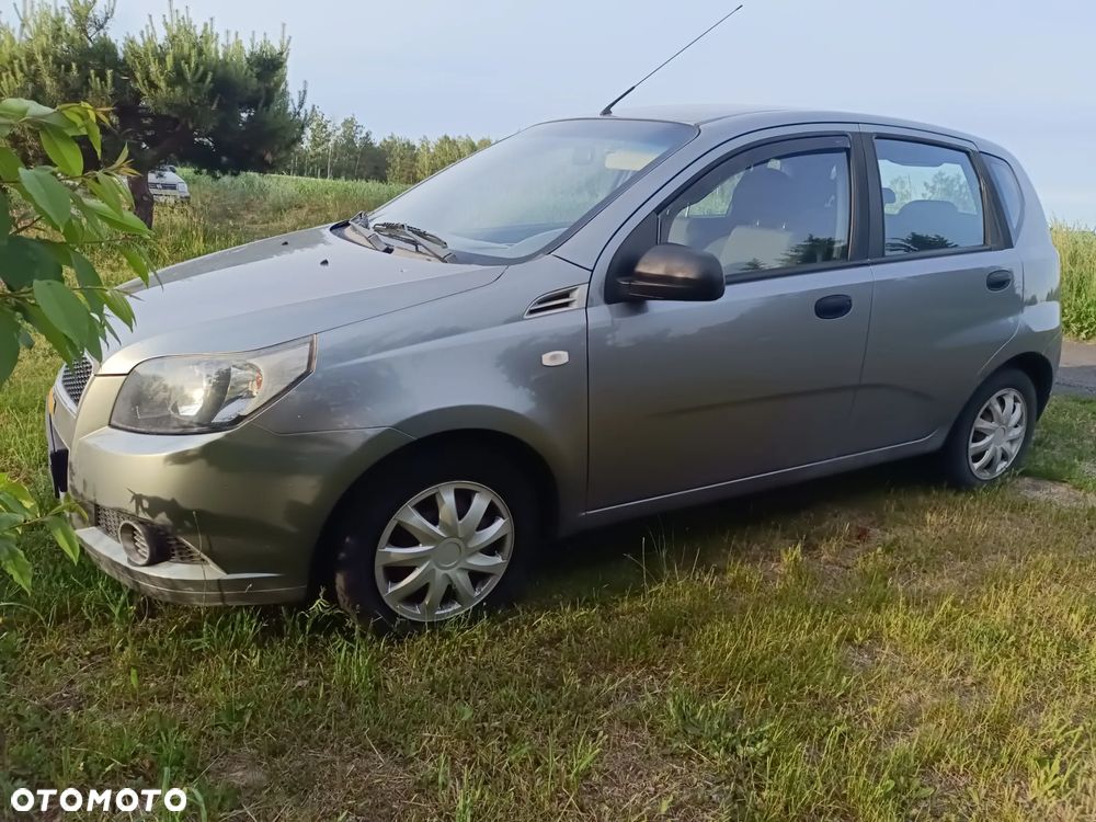 Chevrolet Aveo 1.2 16V LS - 2