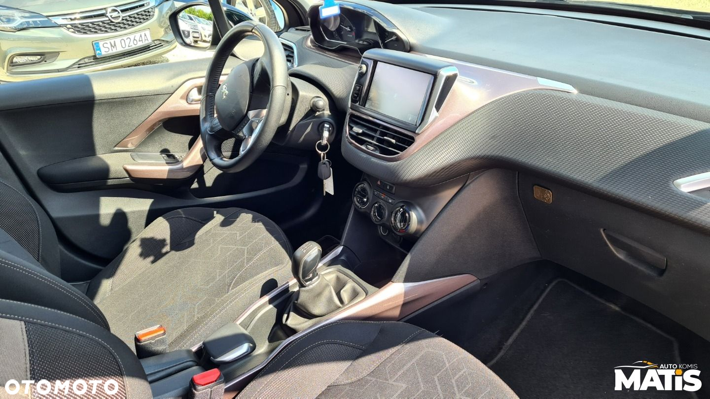 Peugeot 2008 - 11